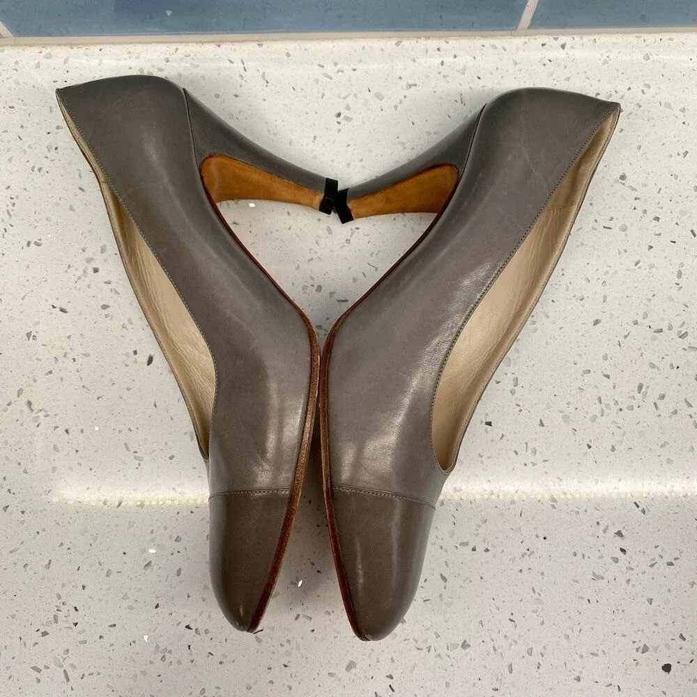 Chanel Vintage Interlocking CC Logo Leather Pumps by Lagerfeld Gray Grey 37.5‎